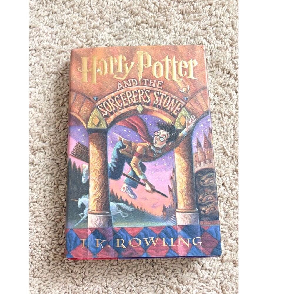 Harry Potter and the sorcerer’s stone hardcover first american edition 1998